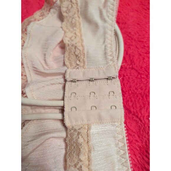 Vintage 80s Warner’s Shine-On 1120 Strapless Underwire Bra Beige Satin Lace 38C - Picture 5 of 7